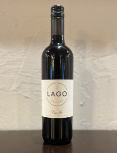 bottle of Lago Cellars Casa Red Blend